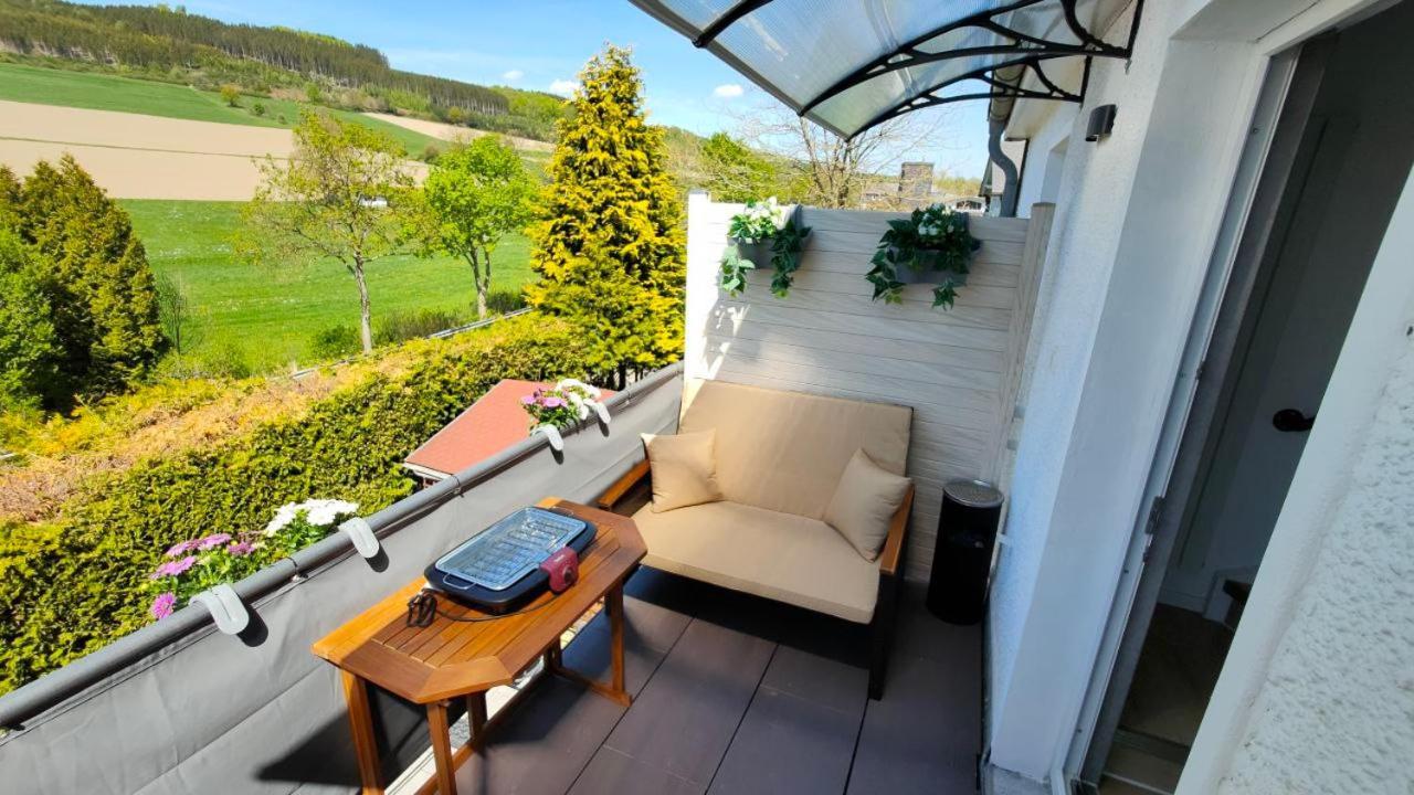 Modernes 3-Zimmer Loft Mit Balkon Hennesee 5 Min Eslohe Exterior photo